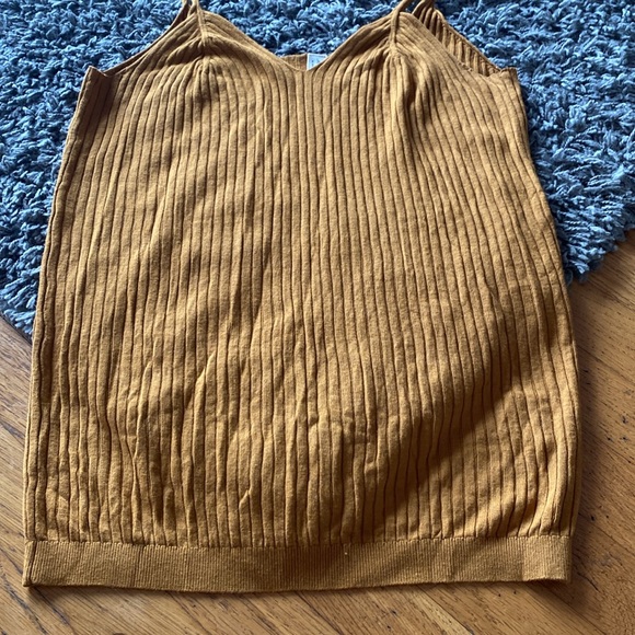 Meadow Rue Mustard Ribbed Tank Top - Picture 3 of 10